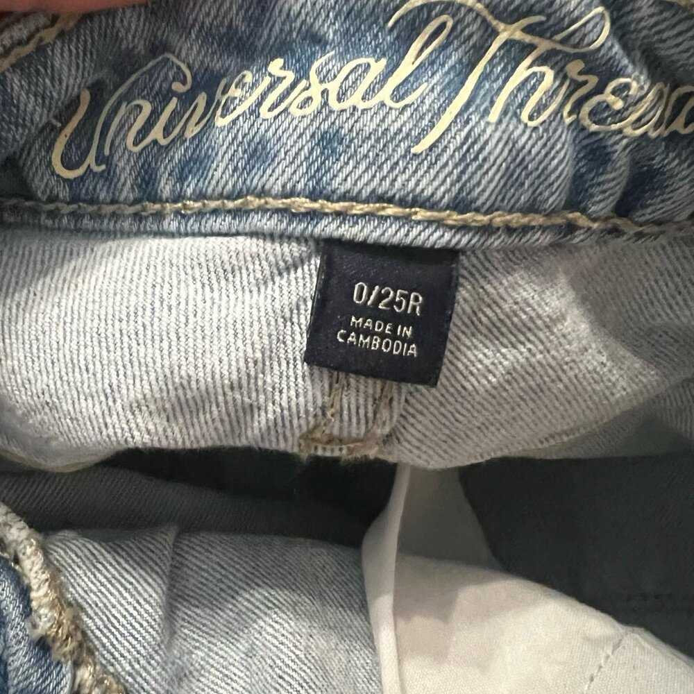 Universal Thread High Rise Shortie Shorts - Picture 3 of 4